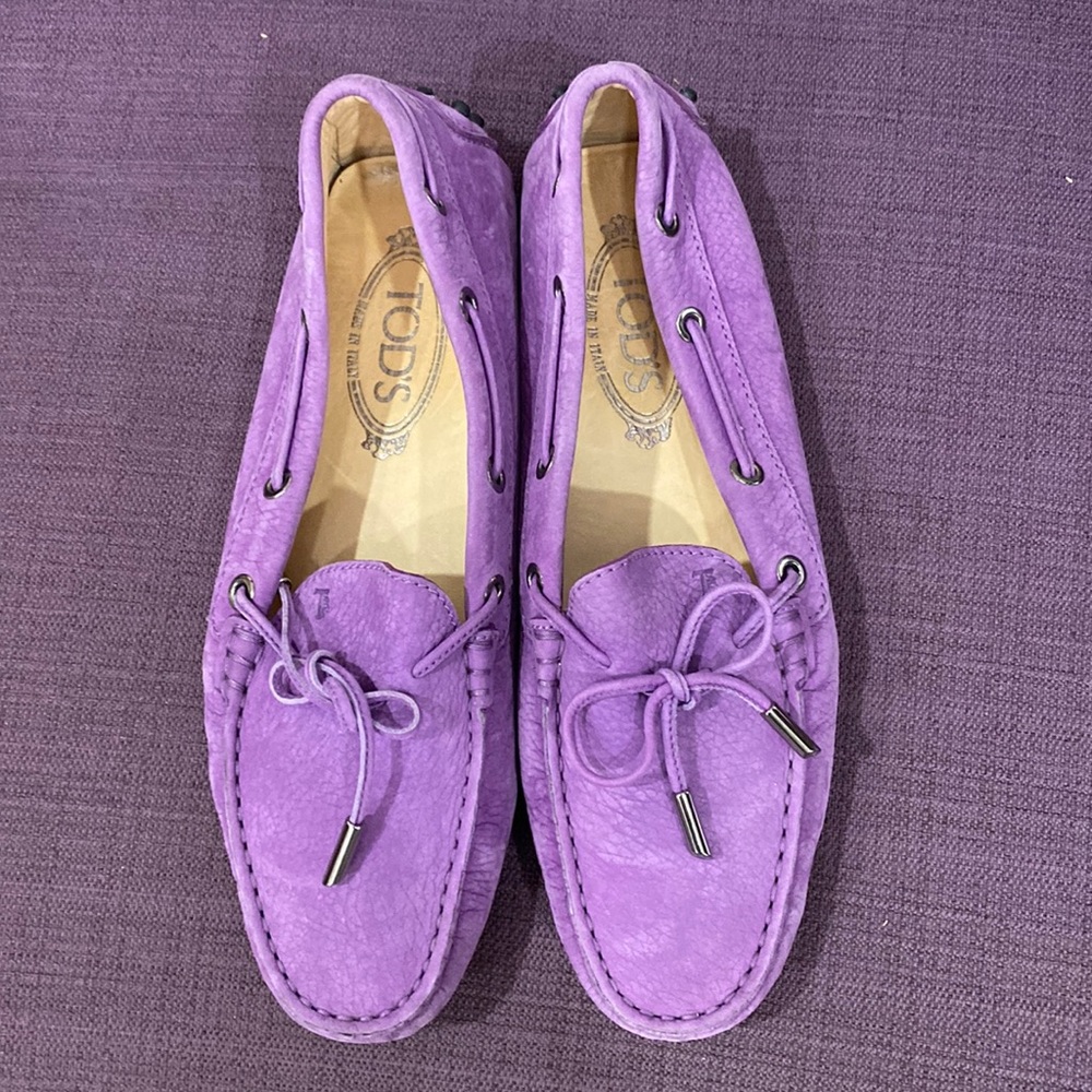 TODS Gommino slip on purple leather driving shoe size 8